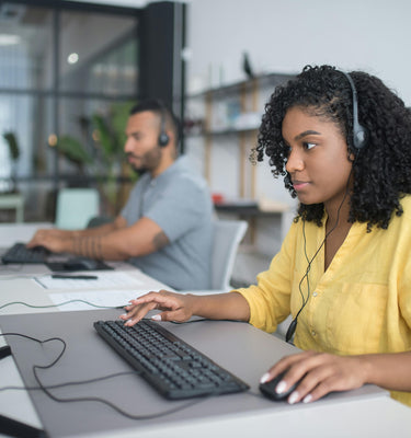 Eazeye customer support representative helping customers