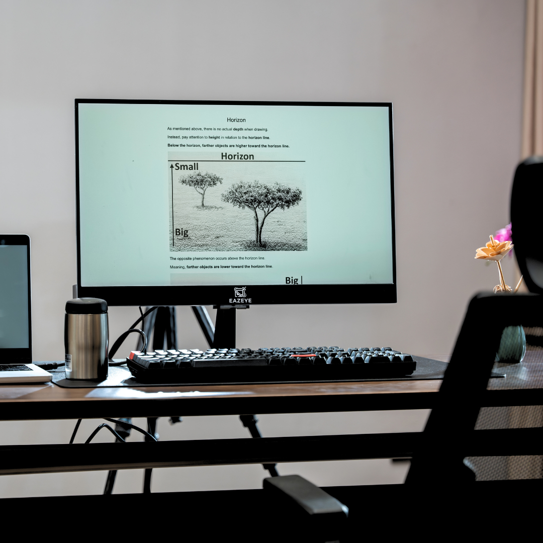 Eazeye Monitor 1 showing ink-style tree while connected to laptop, expanded workspace