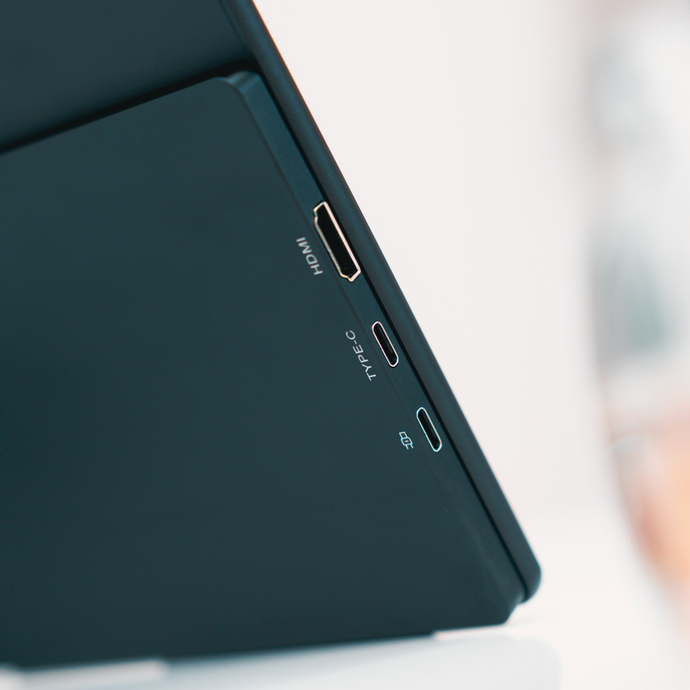 Close-up of Eazeye Monitor 2 ports: 2 USB-C and 1 HDMI, compact connectivity